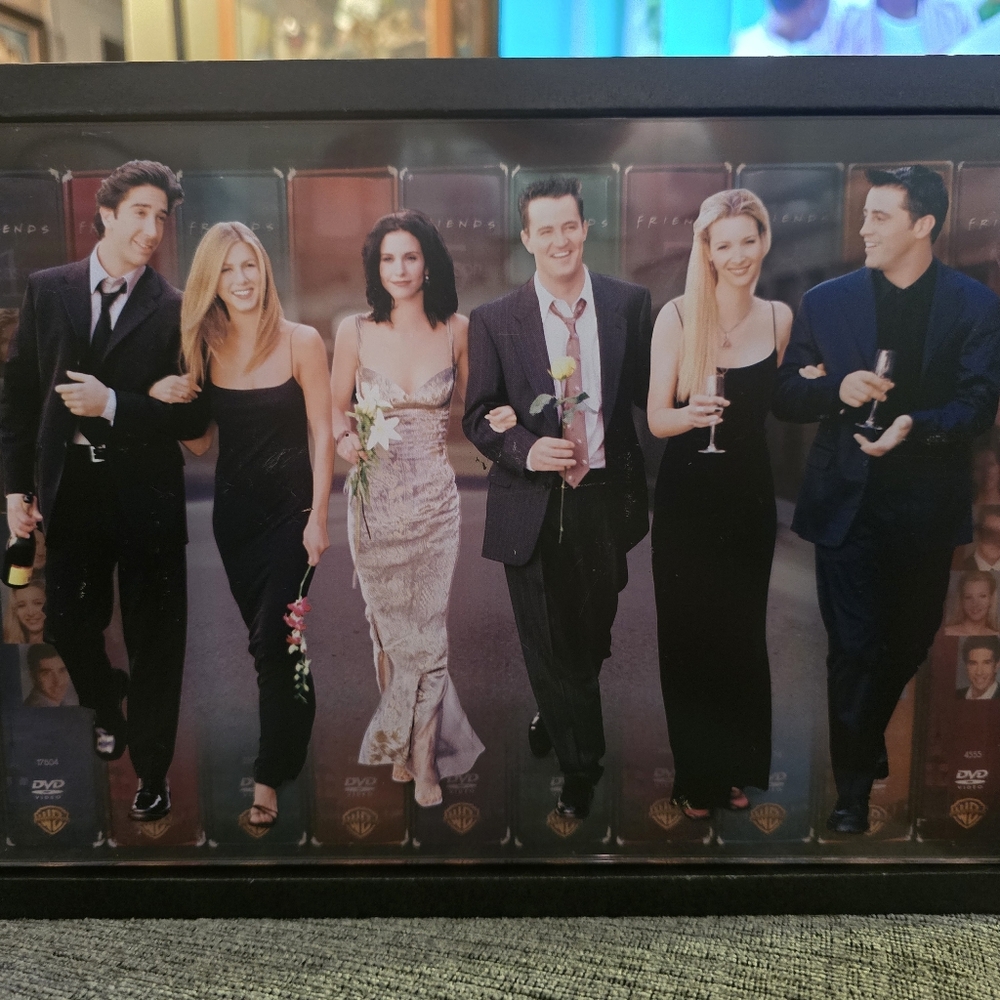 LIMITED EDITION 2005 Warner Bros. Friends DVD Box Set - Red and Black